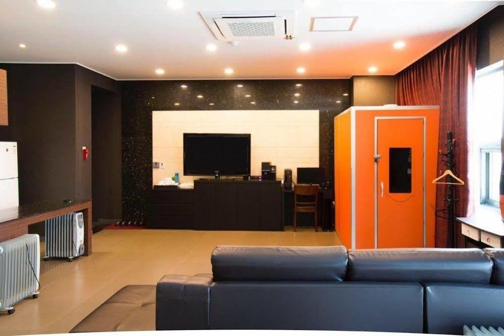 G Tourist Hotel Wolmido Incshon Kültér fotó